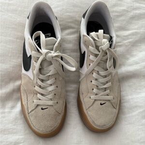 Nike SB Low Cream and Black Sneakers